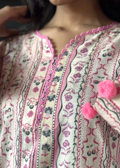 Elegant Multi-Tonal Floral Stripe Tunic
